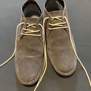 Men’s gray suede dress shoes size 10.5